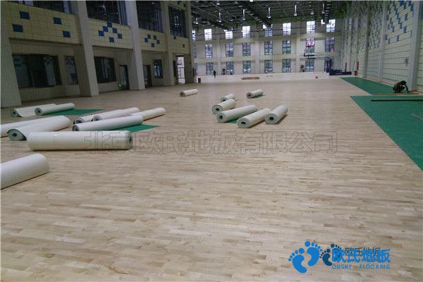 板式龍骨運(yùn)動(dòng)場地地板