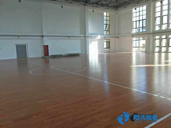 單龍骨體育場地地板廠家報(bào)價
