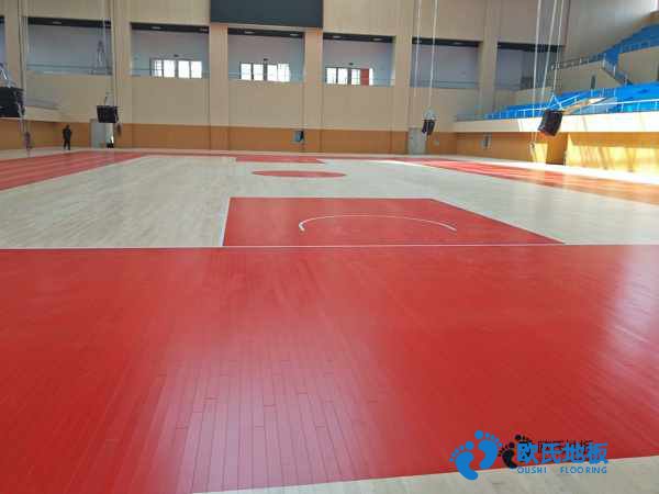 那有體育場地木地板哪個(gè)牌子較環(huán)保