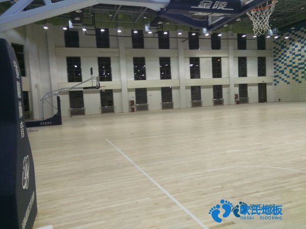 運(yùn)動場館地板廠家報價